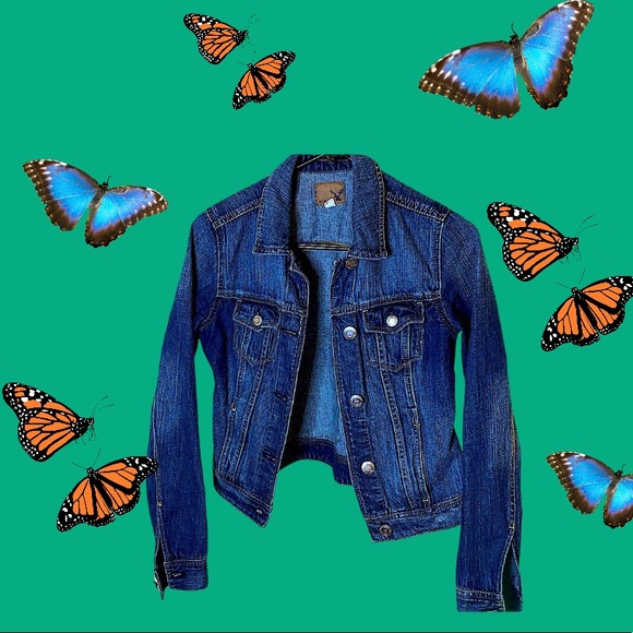 LIKE NEW American Eagle classic blue denim jacket - Picture 2 of 7